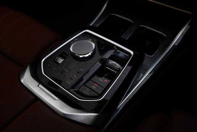 Console Storage Image - 4123