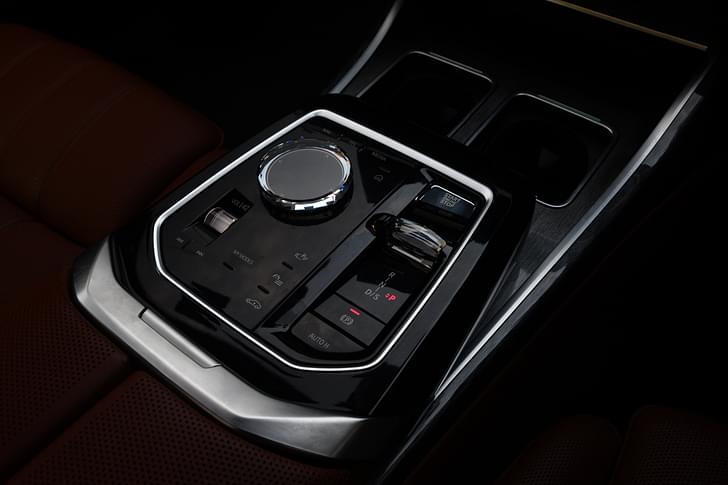 Bmw 7 Series Console Storage