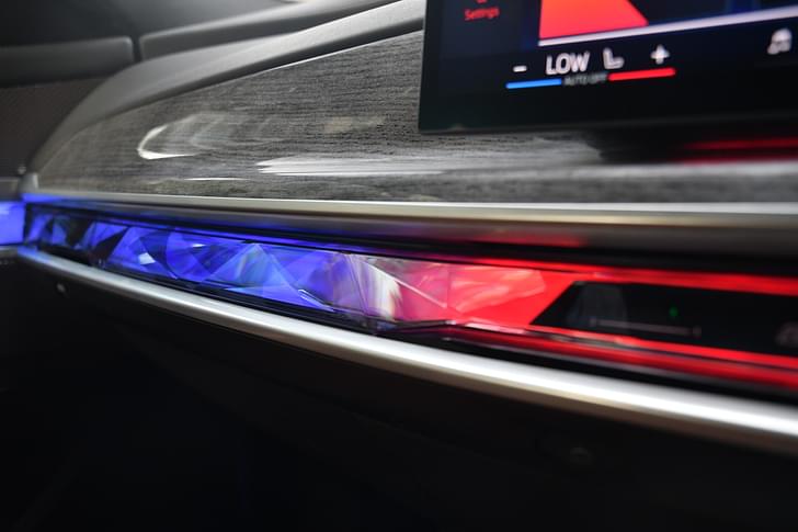 Bmw 7 Series Infotainment System