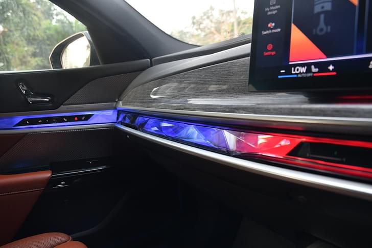 Bmw 7 Series Infotainment System