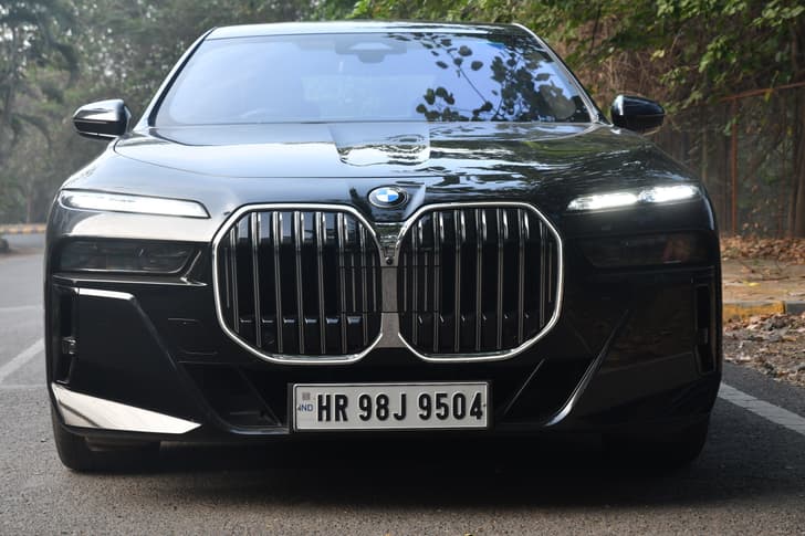 Bmw 7 Series Front View