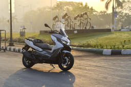 Bmw Bikes C 400 Gt Front View