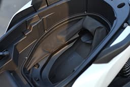 BMW C 400 GT Boot Space
