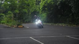 Bmw Bikes Ce 04 Front Right Three Quarter