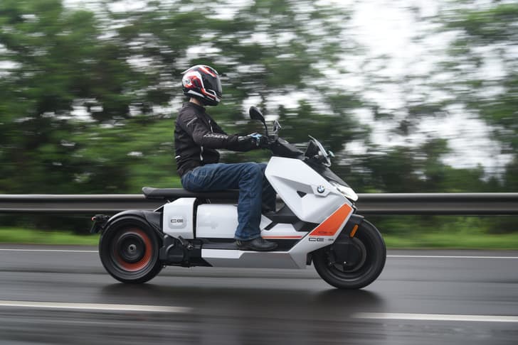 Bmw Bikes Ce 04 Front Right Three Quarter