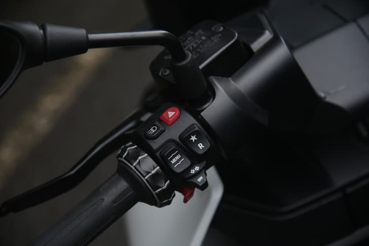 Bmw Bikes Ce 04 Color Black, Red
