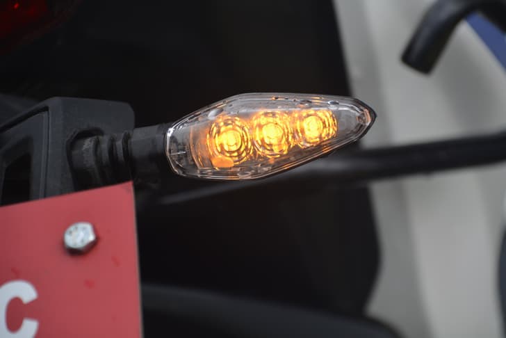 Bmw Bikes G 310 Rr Headlight Blinker