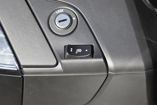 Right Side Multifunction Switchgear Image - 22007