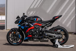 Bmw Bikes M 1000 R Front Right Three Quarter