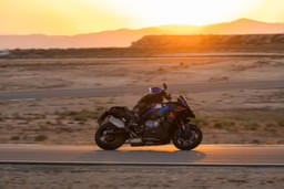 Bmw Bikes M 1000 Xr Front Right Three Quarter