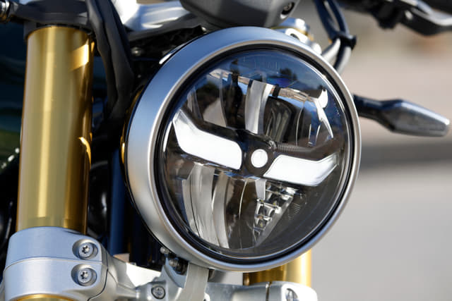 Headlight Image - 22168