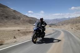 Bmw Bikes R 1300 Gs Front Right Three Quarter