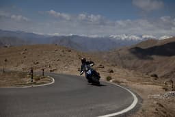 Bmw Bikes R 1300 Gs Front Right Three Quarter