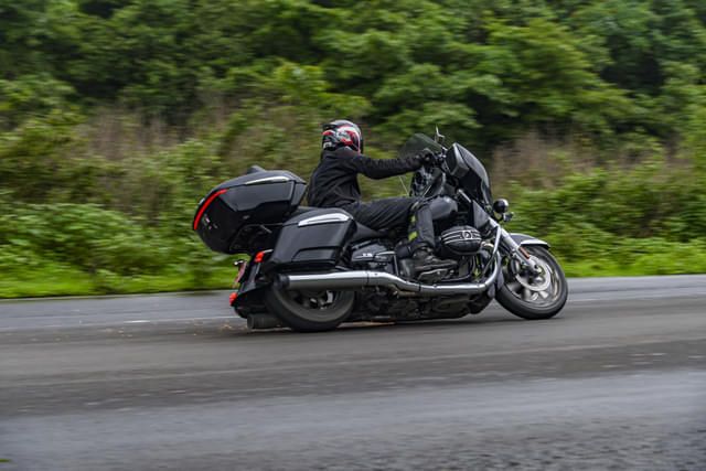 Front Right Three Quarter Image - 21782