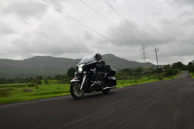 Front Left Three Quarter Image - 21811