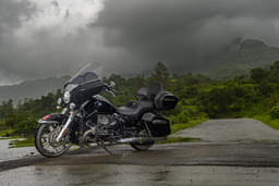 Bmw Bikes R18 Front Left Three Quarter