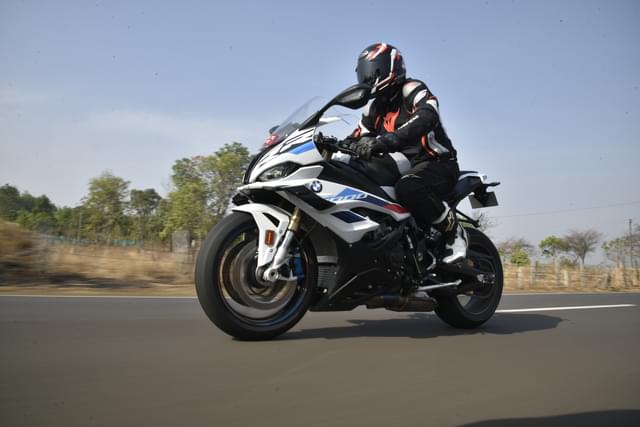 Front Left Three Quarter Image - 22136