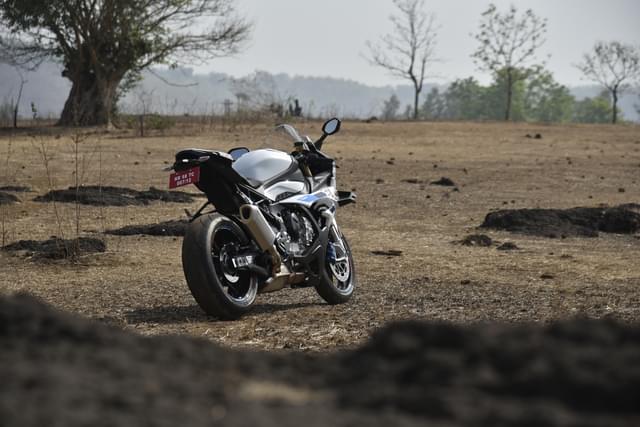 Front Right Three Quarter Image - 22148