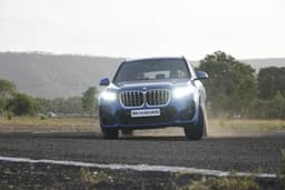 Bmw X1 Front Right Three Quarter