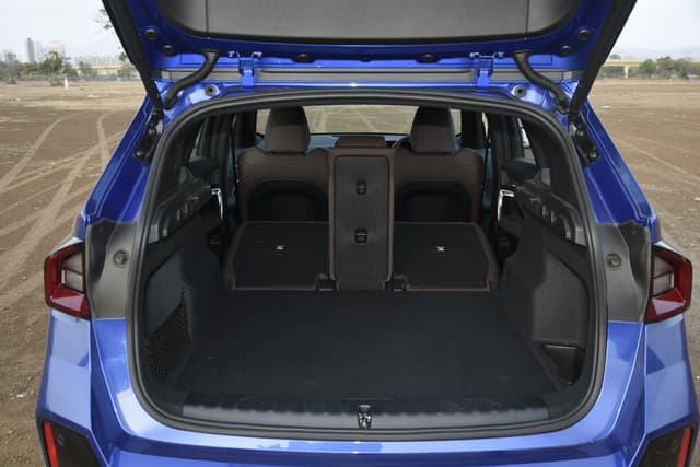 Rear View Image - 8888