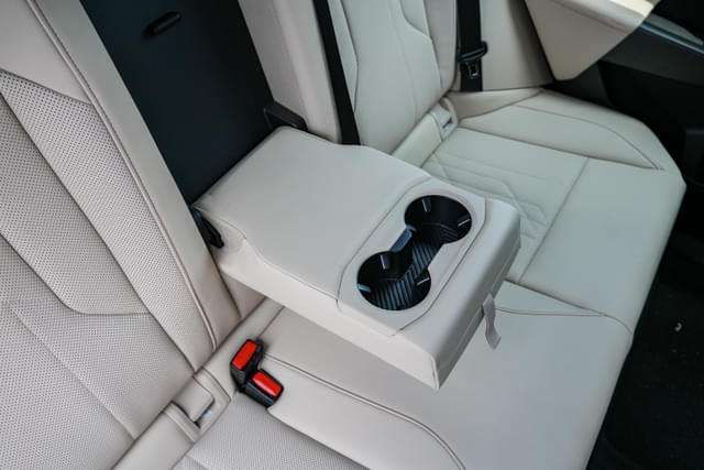 Rear Armrest Cup Holders Image - 29610