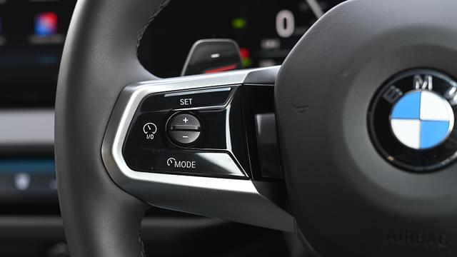 Steering Wheel Image - 8255