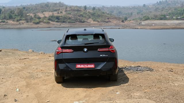 Rear View Image - 8435