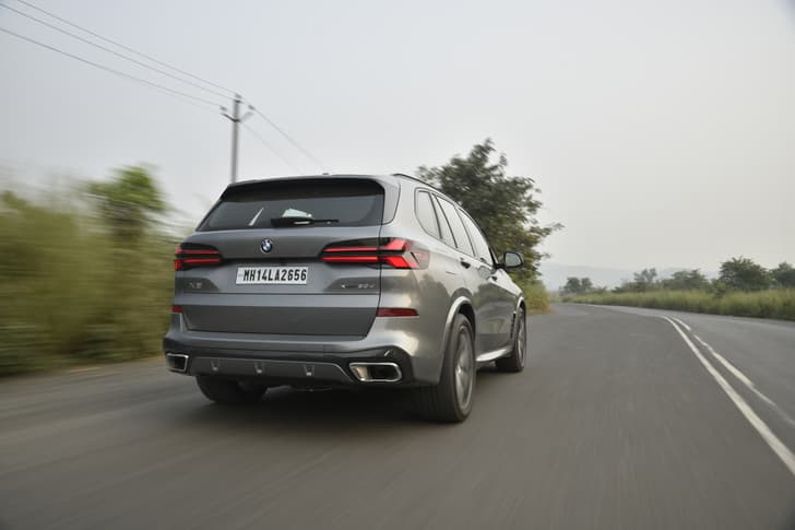 Bmw X5 Rear View