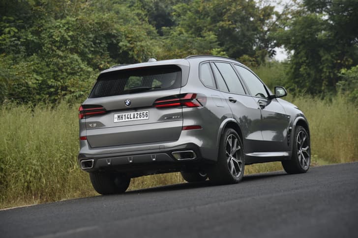 Bmw X5 Rear View