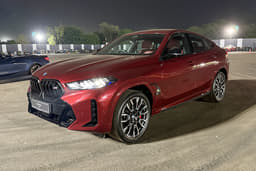 Bmw X6 Front Right Three Quarter