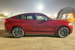BMW X6 Color Red BMW X6 Color Red