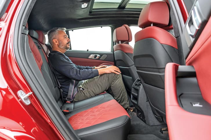 BMW X6 Front Row Seats