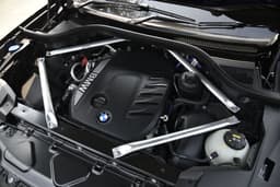 Bmw X7 Front Logo