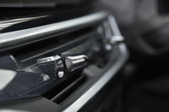 Ac Vents Front Image - 8605