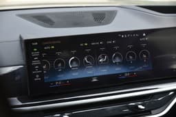Bmw X7 Dashboard
