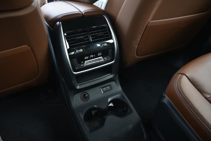 Bmw X7 Second Row Seats