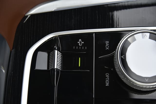 Console Storage Image - 8625