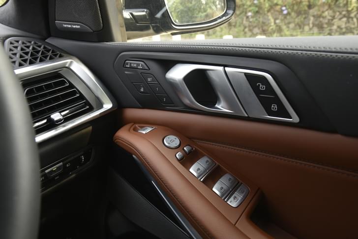 Bmw X7 Door Controls