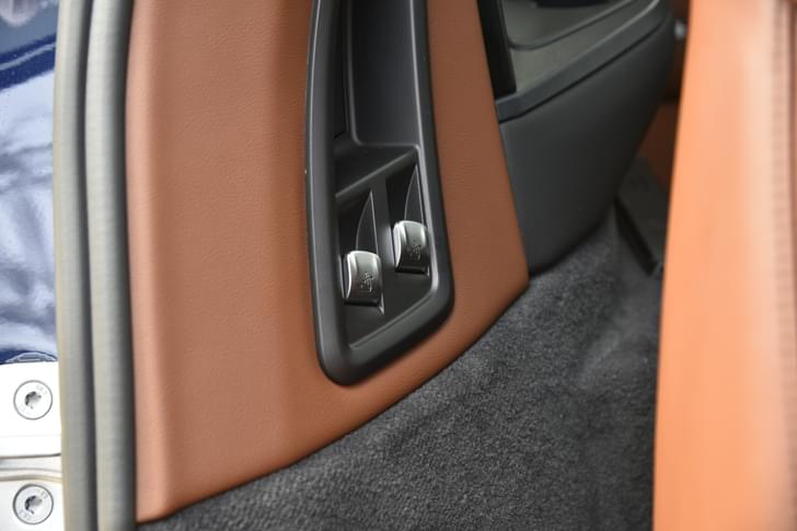 Bmw X7 Door Controls