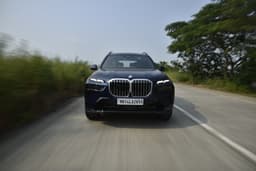 Bmw X7 Front View
