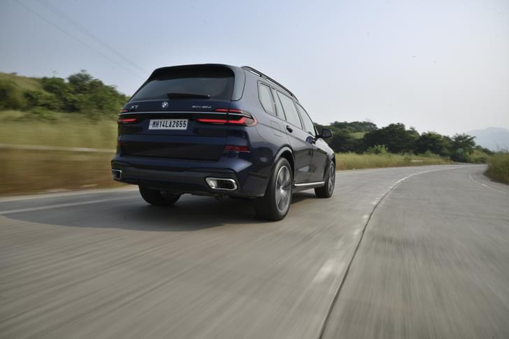 Bmw X7 Rear View