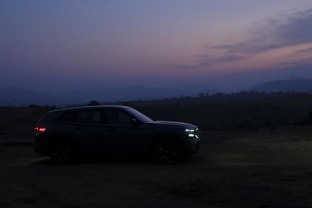 Headlight Image - 7429