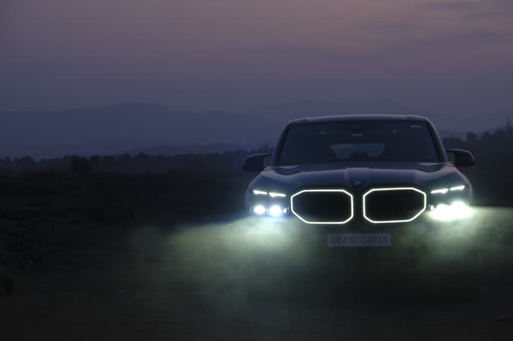 Bmw Xm Front View