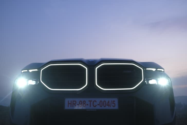 Bmw Xm Front View
