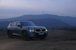 Bmw Xm Front Right Three Quarter