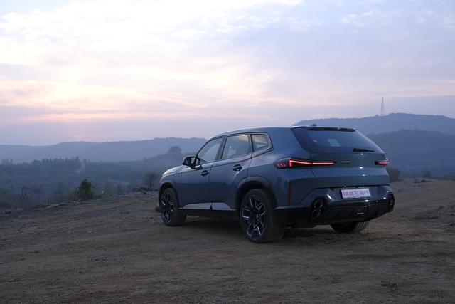 Rear View Image - 7584