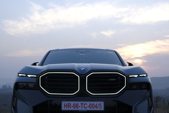 Front View Image - 7801