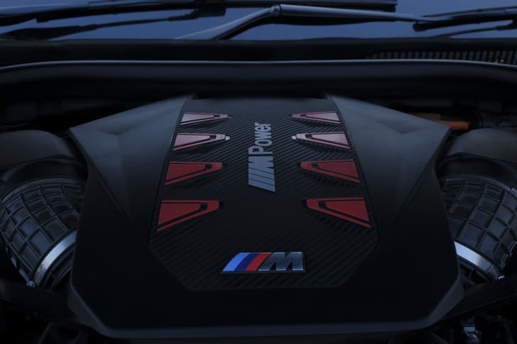 Bmw Xm Open Bonnet Engine Shot