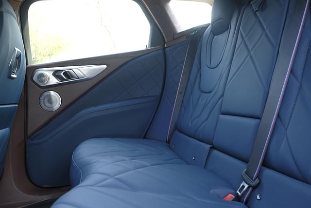 Second Row Seats Image - 8047