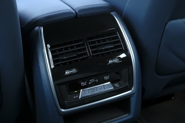 Ac Vents Rear Image - 8056